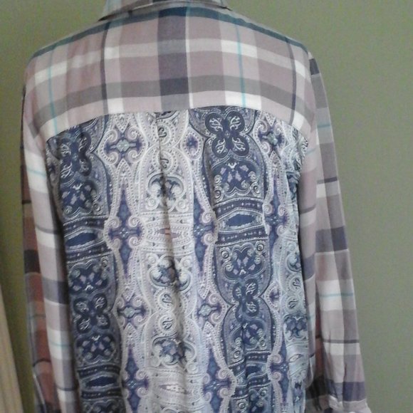 Tribal Jeans Shirt, XL - Picture 2 of 3